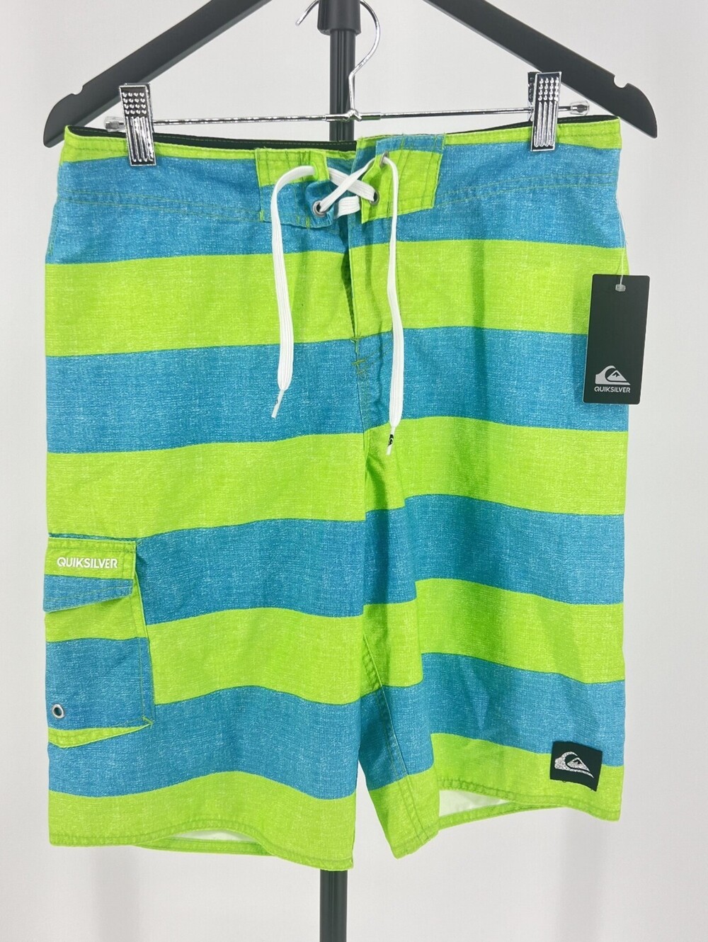 Quiksilver board shorts Size 28 men's (2-83)